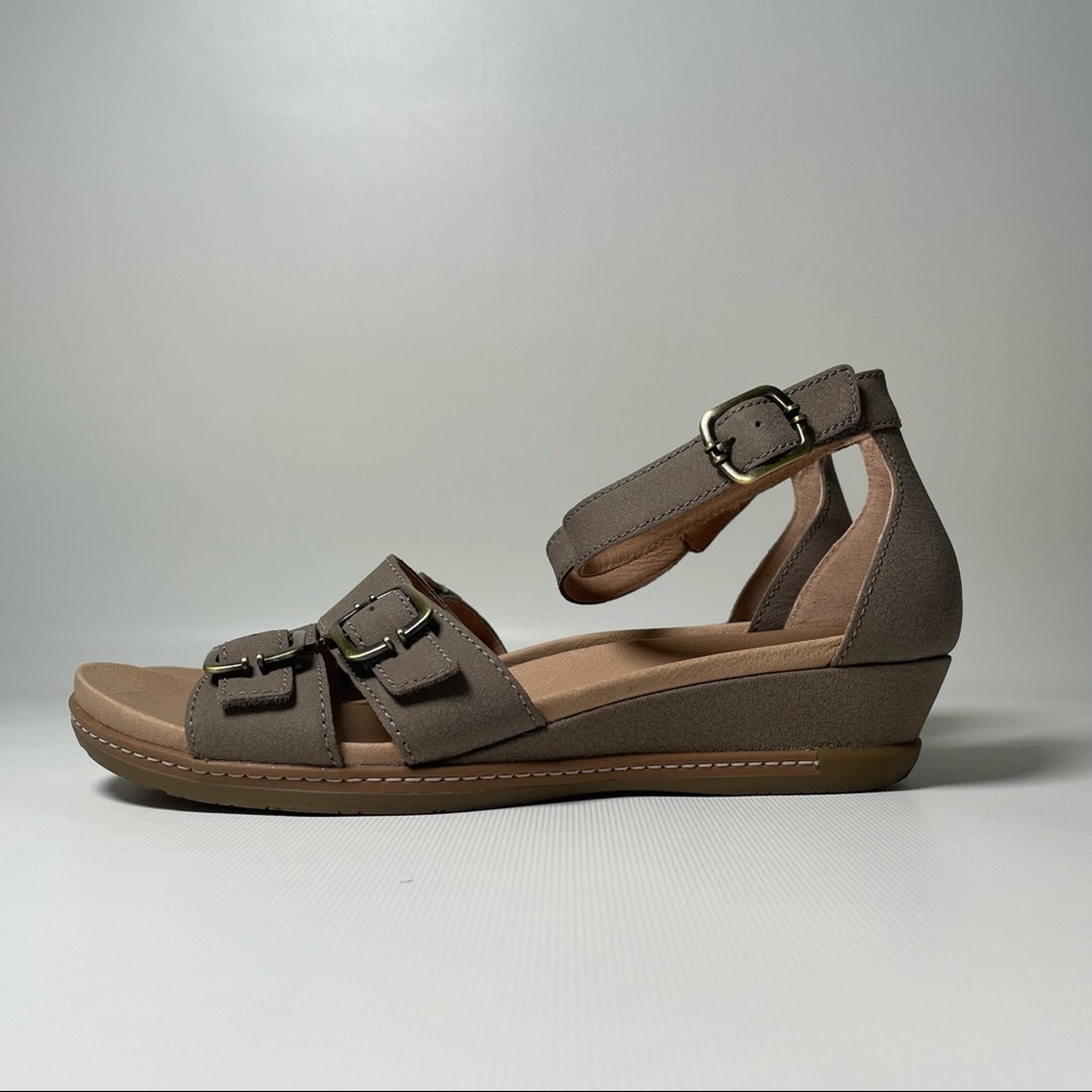 Dansko Nubuck Wedge Sandal - sz 40